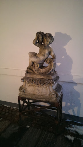 Hotel Villa Provence Statue