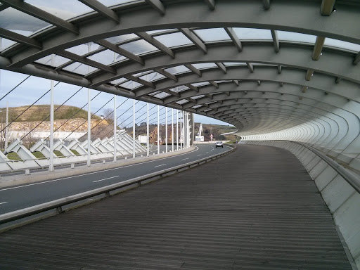 Puente Kaiku