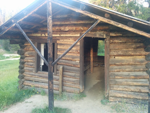 Garnet Ghost Town: Historic Cabin 11