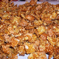 Crispy Glazed Snack Mix