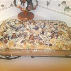 Drozdzowka (Polish Yeast Plum Cake)