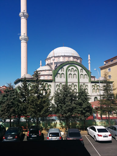 Adem Yavuz Camii