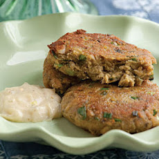Summertime Salmon Cakes