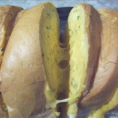 Easy Cheesy Cheddar Bread
