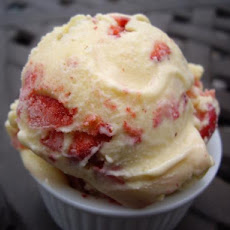 Strawberry Ice Cream Like Ben  and Jerry's