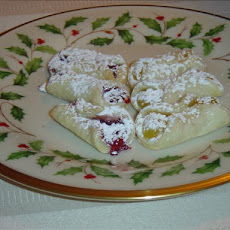 Dainty Lily Cookies