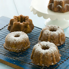 Zucchini-Fig Mini Cakes