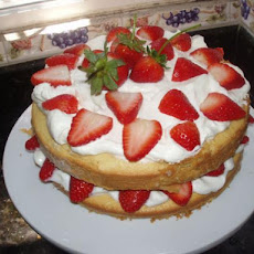 Strawberry Country Cake
