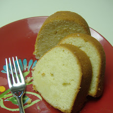 Classic 7-Up Pound Cake