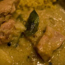 Kozhi Shtoo (South Indian Chicken Stew)