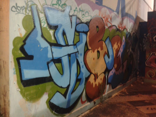 Graffiti Del Club
