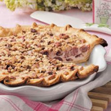 Cherry-Cream Crumble Pie