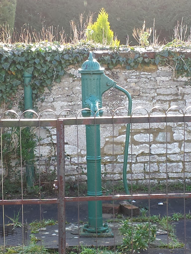 Launton Water Pump
