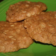 Peanutty Oatmeal Cookies