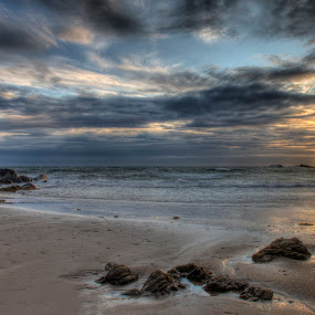 Cable Bay by Martin Thomas - Landscape & Nature Waterscapes