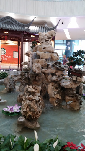 梦乐城假山喷泉