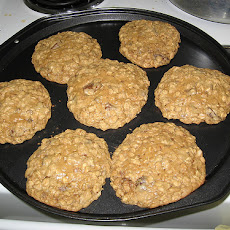 Chewy Oatmeal Cookies