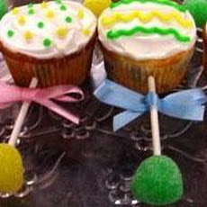 Baby Rattle Cupcakes