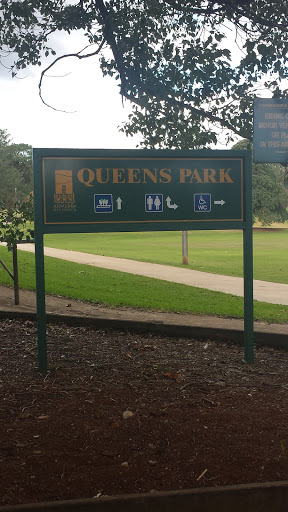 Queens Park Navigation Sign