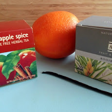 Tea-Apple Compote Cake