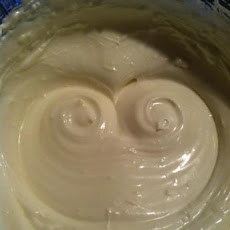 Cinnamon Roll Icing