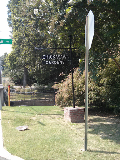 Chickasaw  Park Garden