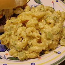 Slow Cooker Macaroni and Cheese with Broccoli