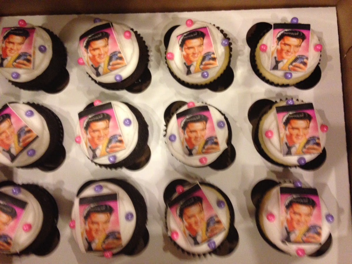Elvis cupcakes