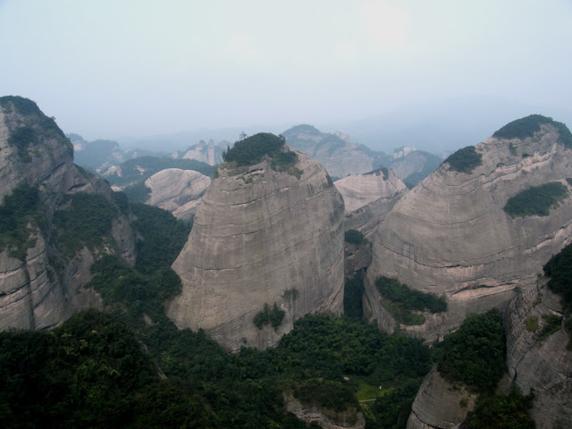 桂林旅游——丹霞地貌