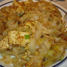 Thai Noodles with Peanut Sauce