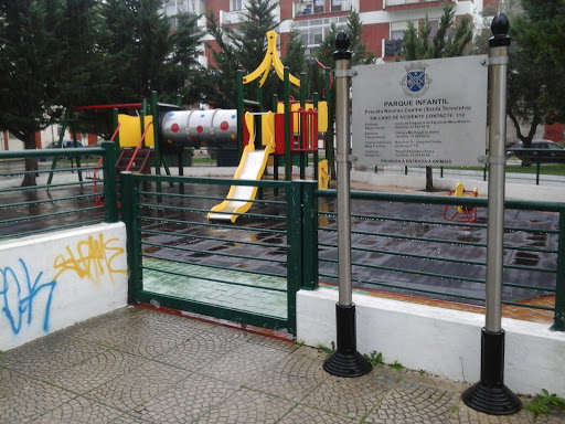 Parque Infantil Santa Teresinha