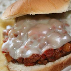 Hot Sandwich With Meat and Mushroom Sauce