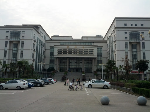 武汉船院图书馆