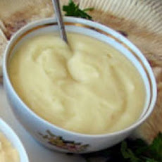 Greek Garlic Sauce (Skorthalia)