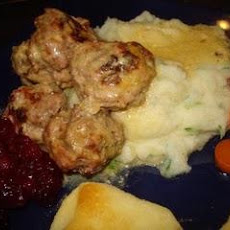 Tessa Kiros Finnish Meatballs With Allspice, Sour Cream, and Lin