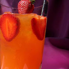 Spiced Strawberry Lemonade Tea