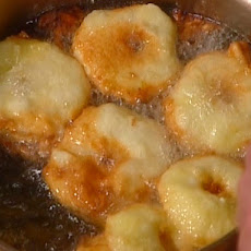 Apple Friters with Ice Cream: Fritelle di Mele con Gelato