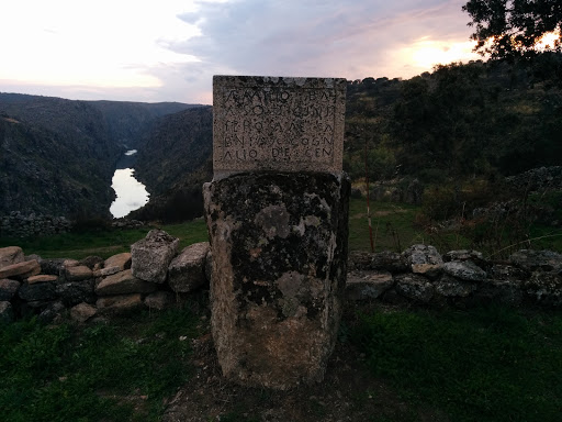 AEMILLO Stone