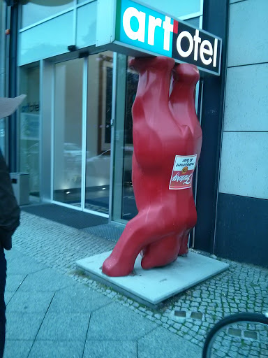 Red Berlin Bear