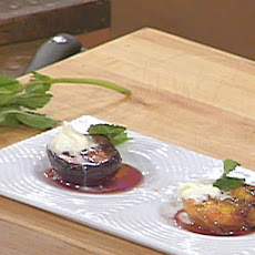 Grilled Peaches, Plums, and Apricots with Vanilla-Sugar and Amaretto