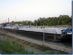 8060 Welland Canals Pwy - St. Catharines - Welland Canal Lock 4 - Tug Spartan and her barge Spartan II upbound
