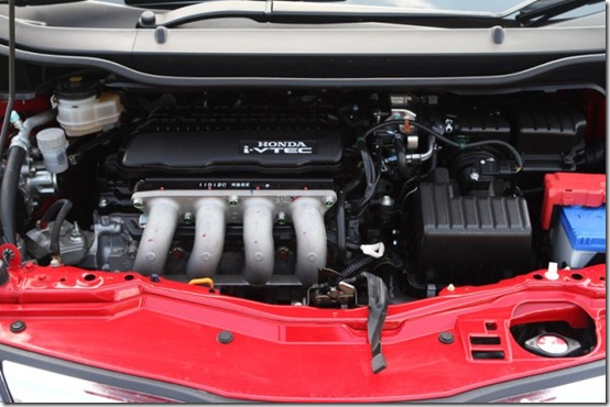 honda-jazz-engine