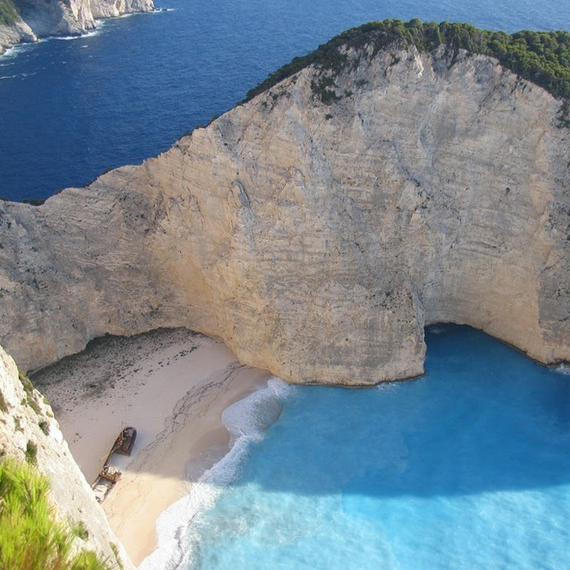 Pantai paling cantik di Greece dan antara yang tercantik di dunia.