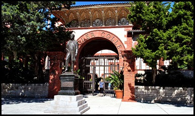 07b - Flagler College - Entrance and Statue