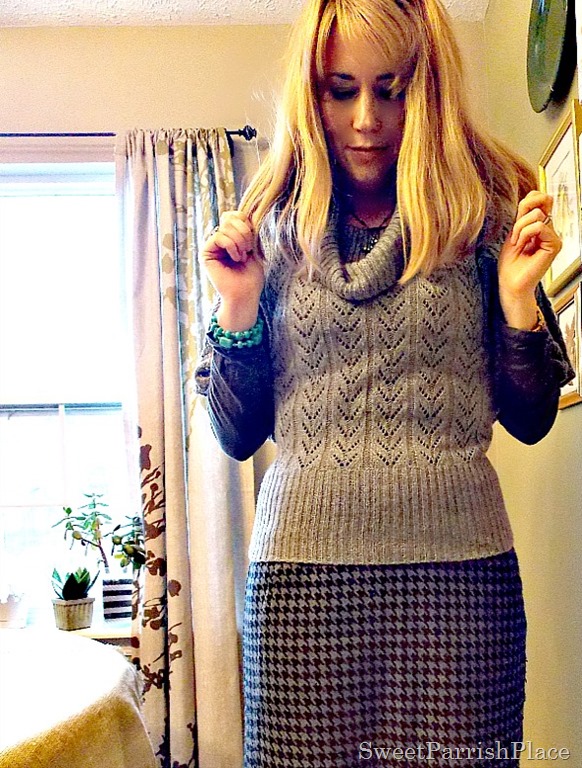 [Thrifted%2520houndstooth%2520skirt%252C%2520grey%2520sweater%252C%2520black%2520tights%2520and%2520booties4%255B3%255D.jpg]