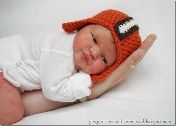 Crochet Footbal Helmet Hat Pattern 0-3 Month Crochet Footbal Helmet Hat Pattern 0-3 Month