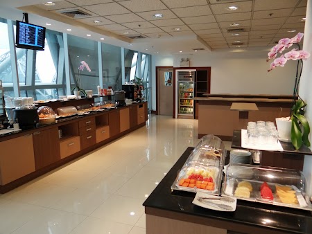 50. Business lounge - Bangkok.JPG
