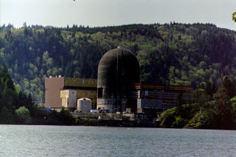 [FH000003-Trojan-Nuclear-Power-Plant-%255B1%255D.jpg]