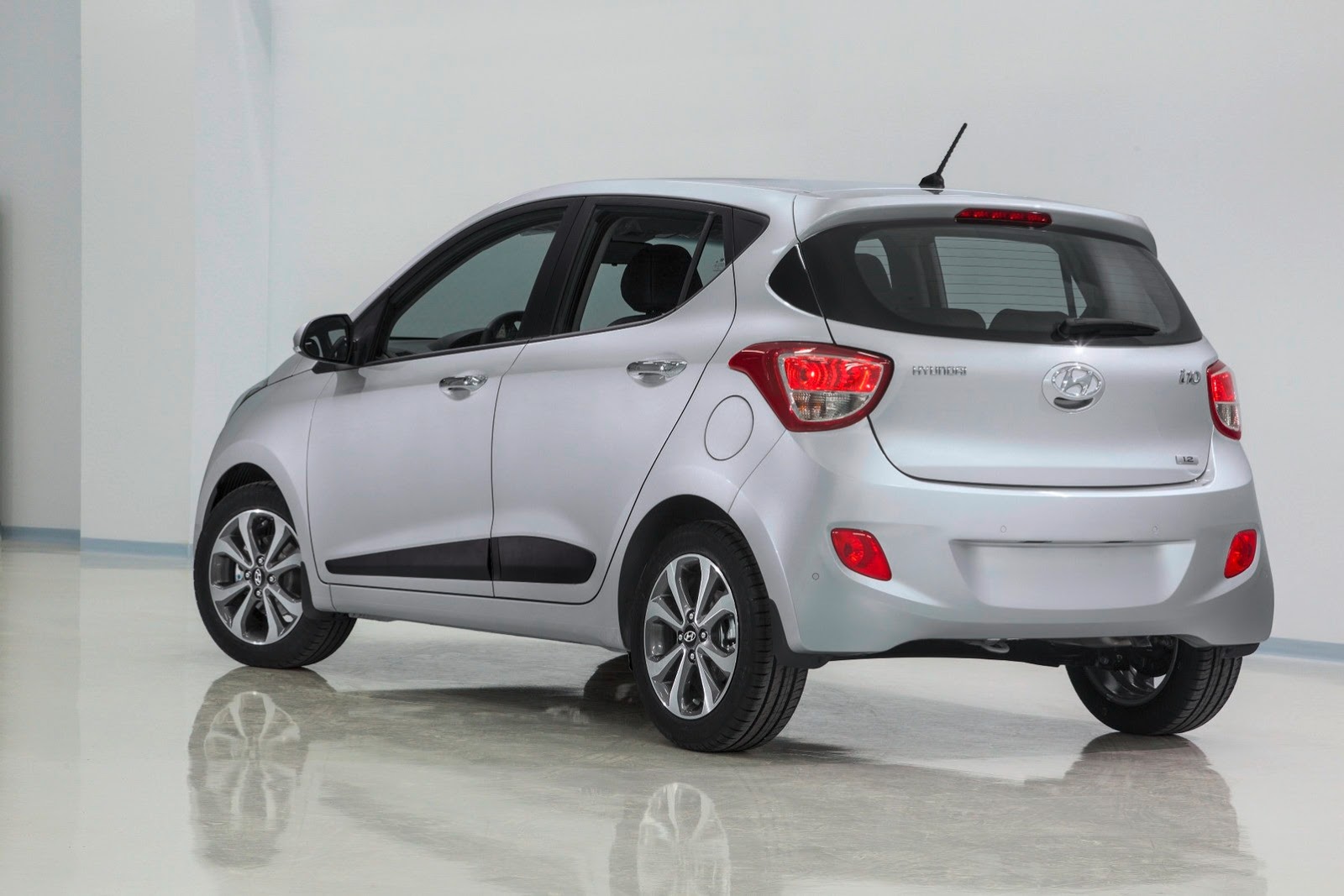 [2014-Hyindai-i10-New-27%255B2%255D.jpg]