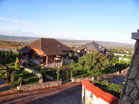 Drumul vinului -Basarabia: Domeniul Chateau Vartely